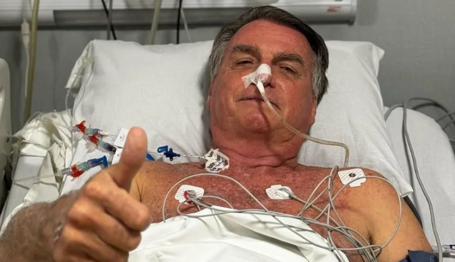 Bolsonaro deixa UTI, mas segue sem previsão de alta hospitalar