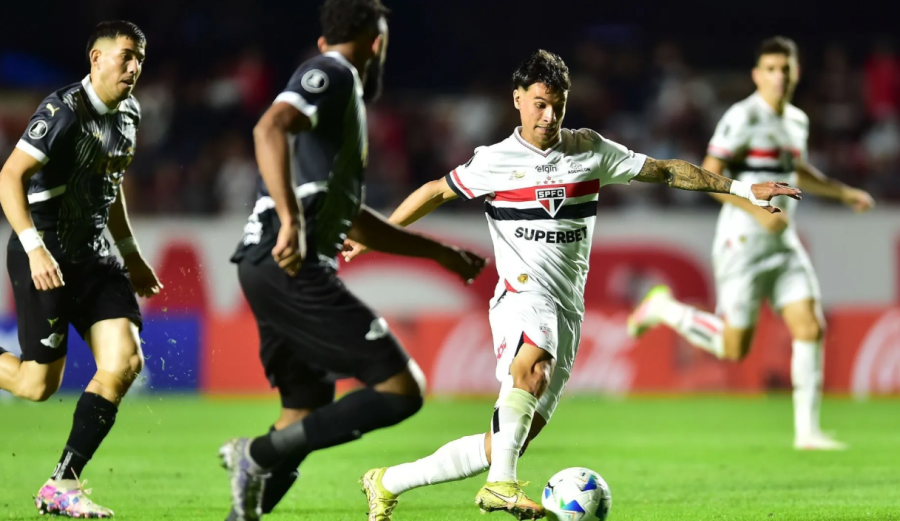 São Paulo empata com o Libertad no fim e está nas oitavas da Libertadores